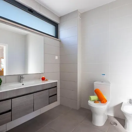 Villa Copacabana By Algarve Vacation Armação de Pêra